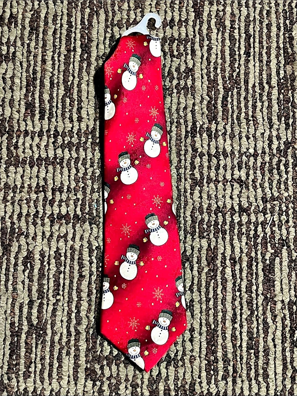 Christmas Snowman Novelty Tie in Red Like New